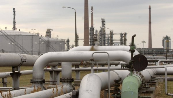 ВУЧИЋ НАЈАВИО: У трећем кварталу завршавамо пројекат за нафтовод од Алђе до Новог Сада ВУЧИЋ НАЈАВИО: У трећем кварталу завршавамо пројекат за нафтовод од Алђе до Новог Сада
