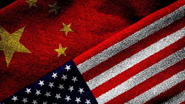 ТРАМП О ТРГОВИНСКОМ РАТУ: Надам се да ће САД и Кина на крају постићи договор о царинама