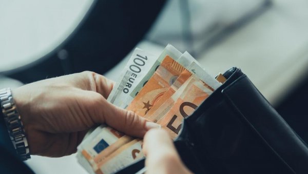 УВОДИ СЕ НОВА ПОРЕСКА ОБАВЕЗА У НЕМАЧКОЈ: Милиони грађана већ у проблему УВОДИ СЕ НОВА ПОРЕСКА ОБАВЕЗА У НЕМАЧКОЈ: Милиони грађана већ у проблему