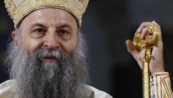 БИО ЈЕ ЧОВЕК КОЈИ ЈЕ ГРАДИО МИР И РАЗУМЕВАЊЕ МЕЂУ ЉУДИМА Патријарх Порфирије упутио саучешће поводом смрти папе Фрање БИО ЈЕ ЧОВЕК КОЈИ ЈЕ ГРАДИО МИР И РАЗУМЕВАЊЕ МЕЂУ ЉУДИМА Патријарх Порфирије упутио саучешће поводом смрти папе Фрање