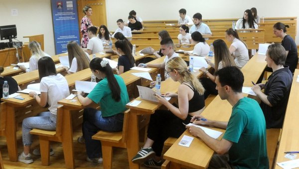 СТИПЕНДИЈЕ ОД 18.000 ДИНАРА: Бесплатне студије и смештај у студентском дому, пријаве до 11. маја СТИПЕНДИЈЕ ОД 18.000 ДИНАРА: Бесплатне студије и смештај у студентском дому, пријаве до 11. маја