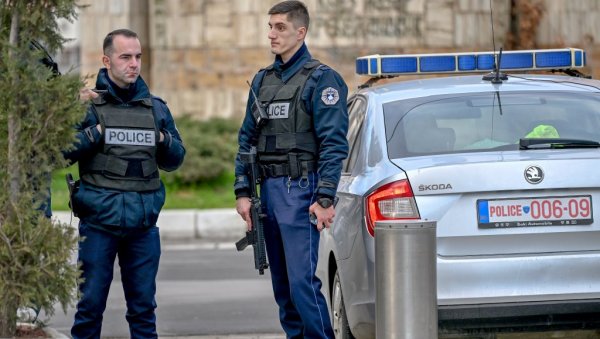 КУРТИ ХАПСИ И НА ВАСКРС: У Липљану и Приштини ухапшено троје Срба - Наводно починили ратни злочин на КиМ! КУРТИ ХАПСИ И НА ВАСКРС: У Липљану и Приштини ухапшено троје Срба - Наводно починили ратни злочин на КиМ!