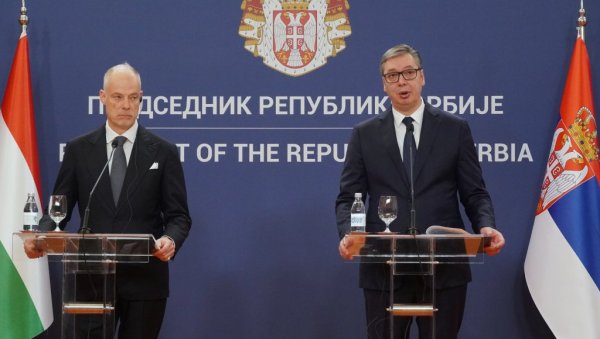 СРБИЈА И МАЂАРСКА ПОТПИСАЛЕ ВАЖАН СПОРАЗУМ О ВОЈНОЈ САРАДЊИ Вучић: За ову годину договорено 79 активности (ВИДЕО) СРБИЈА И МАЂАРСКА ПОТПИСАЛЕ ВАЖАН СПОРАЗУМ О ВОЈНОЈ САРАДЊИ Вучић: За ову годину договорено 79 активности (ВИДЕО)