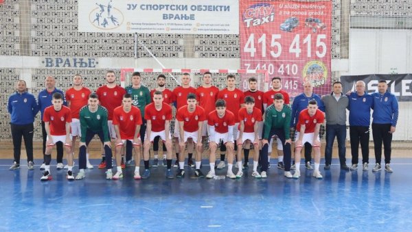 ПРИПРЕМАЈУ СЕ ЗА СВЕТСКО ПРВЕНСТВО: Кадети рукометне репрезентација Србије у Врању ПРИПРЕМАЈУ СЕ ЗА СВЕТСКО ПРВЕНСТВО: Кадети рукометне репрезентација Србије у Врању
