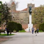 OČEKUJTE LETNjE TEMPERATURE Vremenska prognoza za petak 30. maj: Još danas ponesite kišobran, pa sledi preokret
