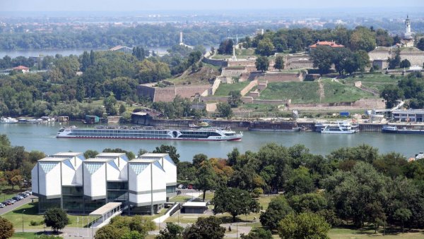 СУНЧАНО, УЗ ПОВРЕМЕНО ЈАК ВЕТАР Временска прогноза за четвртак 12. јун: Лето нам је дефинитивно стигло СУНЧАНО, УЗ ПОВРЕМЕНО ЈАК ВЕТАР Временска прогноза за четвртак 12. јун: Лето нам је дефинитивно стигло