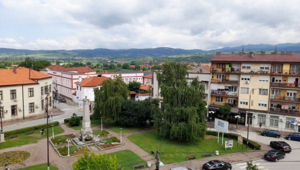 ИСКЉУЧИТЕ ЕЛЕКТРИЧНЕ УРЕЂАЈЕ НА ВРЕМЕ: Због радова део Власотинца сутра без струје ИСКЉУЧИТЕ ЕЛЕКТРИЧНЕ УРЕЂАЈЕ НА ВРЕМЕ: Због радова део Власотинца сутра без струје
