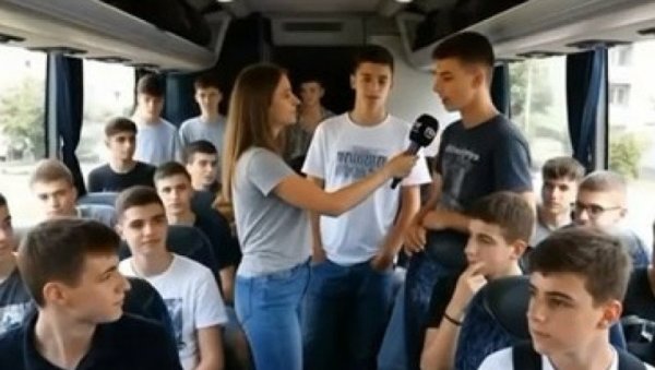 ПОТОМЦИ УСТАШКИХ КОЉАЧА СТИЖУ ИЗ ХРВАТСКЕ: Помоћ блокадерима за Видовдански хаос (ВИДЕО)
