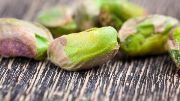 Рат ударио на слаткише: Нема пистаћа за Дубаи чоколаде, шта ће бити са сладоледима?